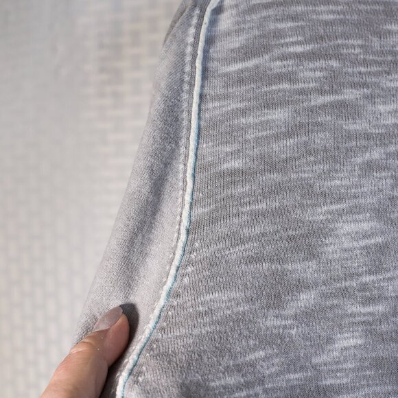 Tommy Bahama Reversible Size XL grey marled long sleeve lightweight sweater - Picture 4 of 14